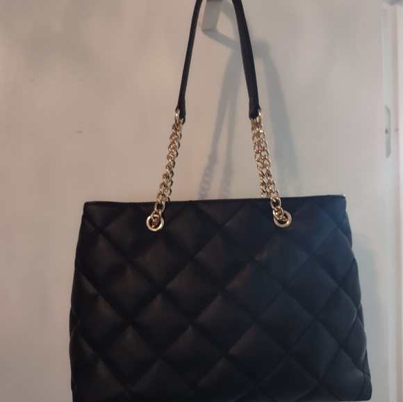 NWOT. Nine West Black Quilted Tote. 👛👛💞 - Picture 2 of 9